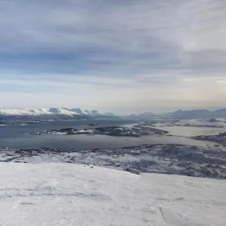 公寓 Spacious Modern Apartment, Close To Nature