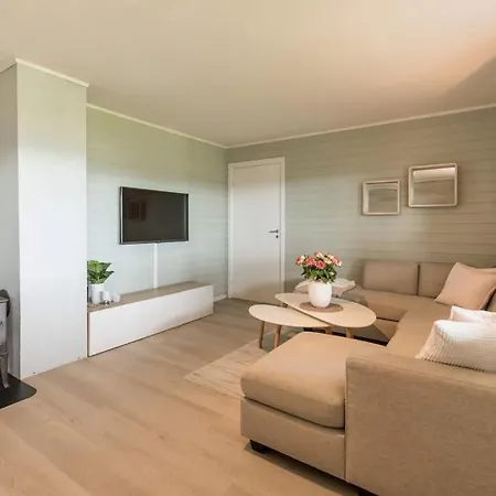 דירה Modern Fjord View Apt Near City