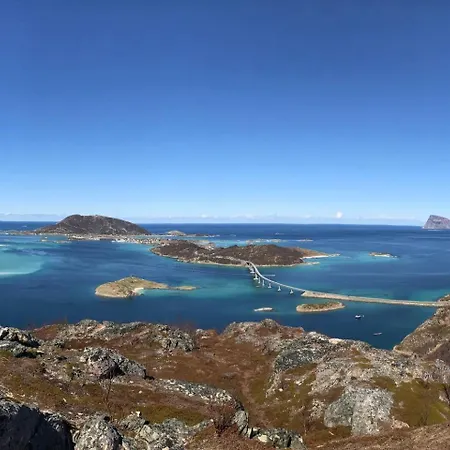 Modern Fjord View Near * 特罗姆瑟