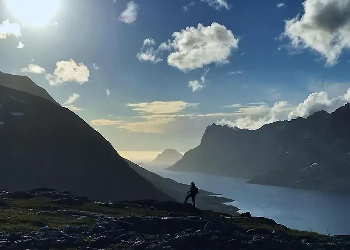 Lägenhet Spacious Modern Apartment, Close To Nature