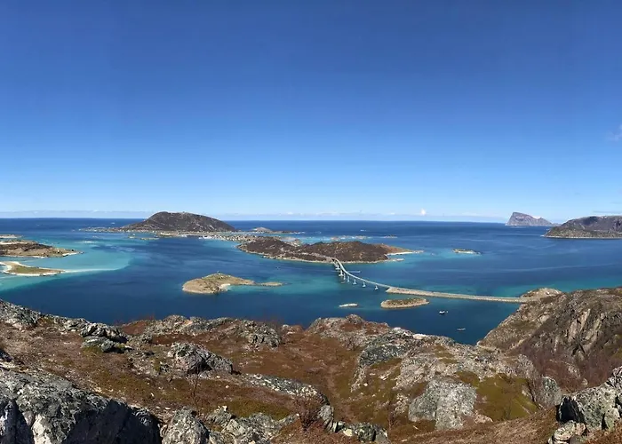 Modern Fjord View Near * 特罗姆瑟